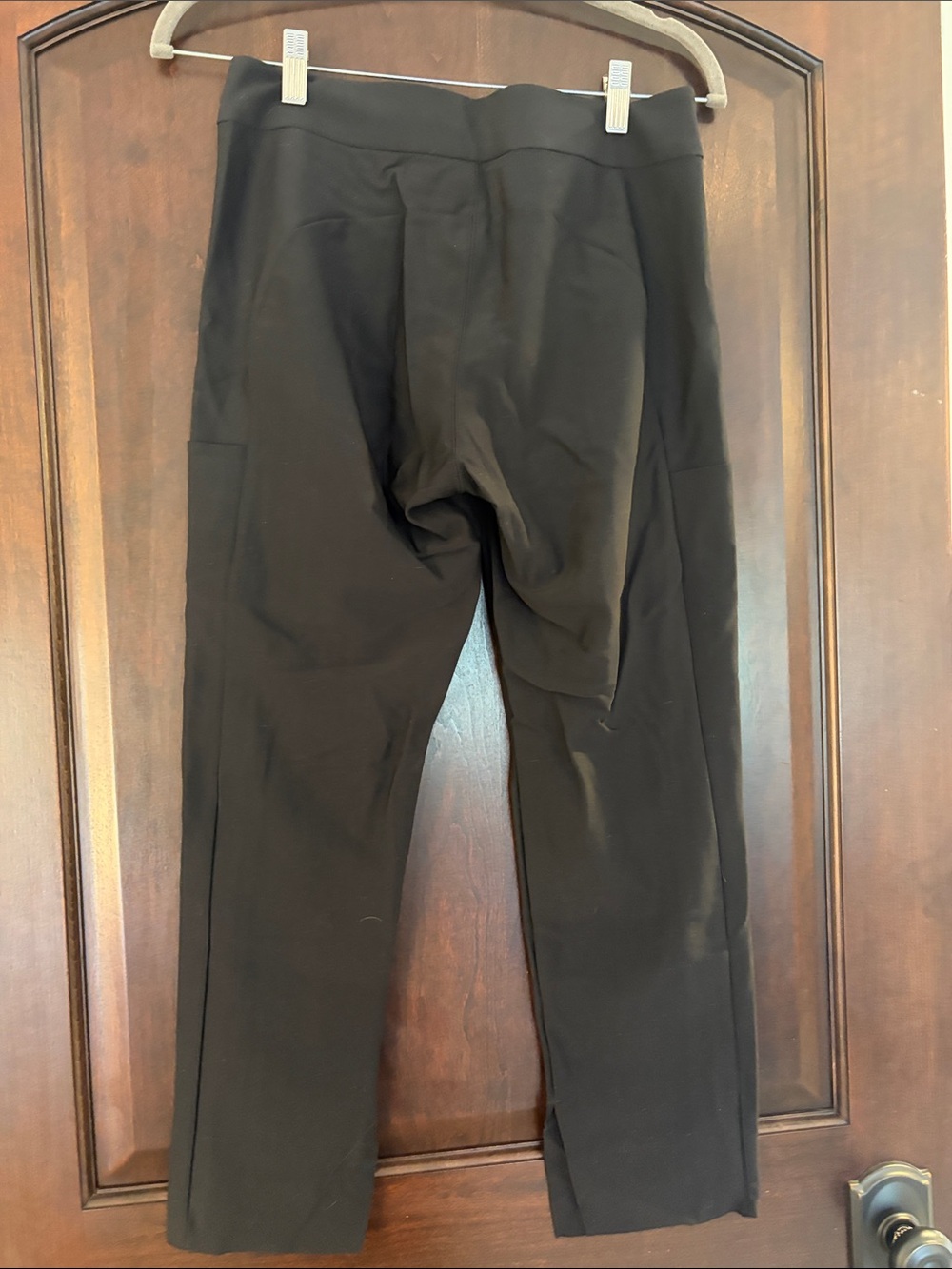 Athleta Black Ankle-Length Cropped Pants - Picture 4 of 10